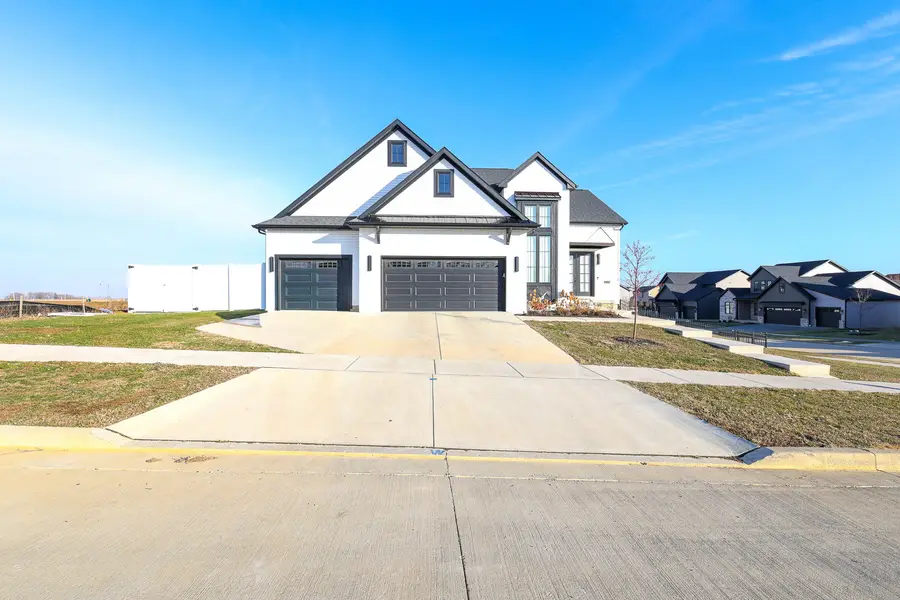 1112 Bell Grove Lane, Bloomington, IL 61705 - #3