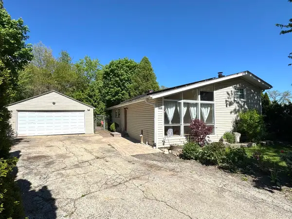 1008 Adams Court, Carpentersville, IL 60110