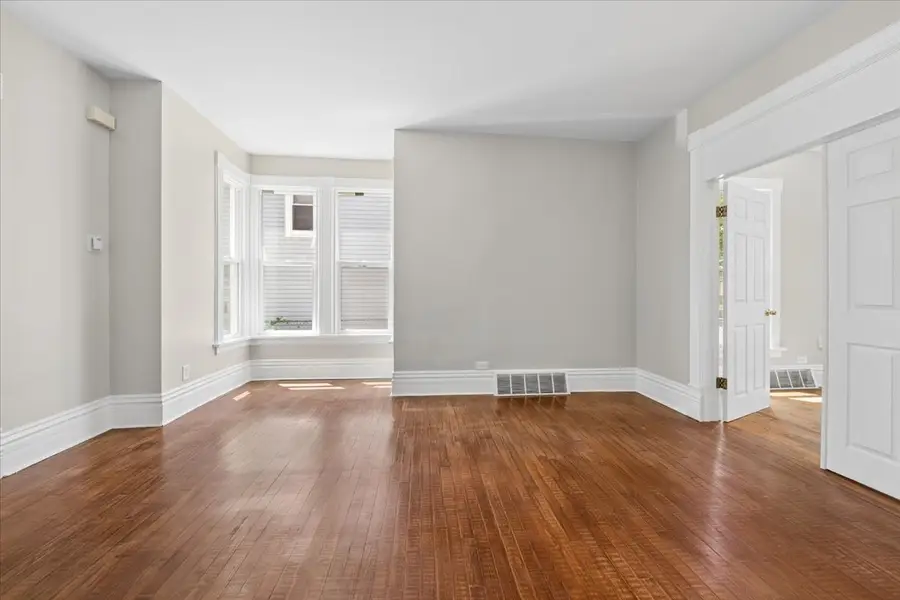 614 S Lincoln Avenue, Aurora, IL 60505 - #3