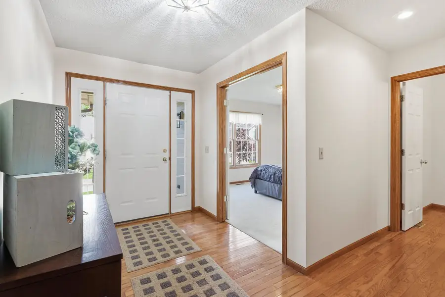 3000 E 32nd Street #11, Davenport, IA 52807 - #3