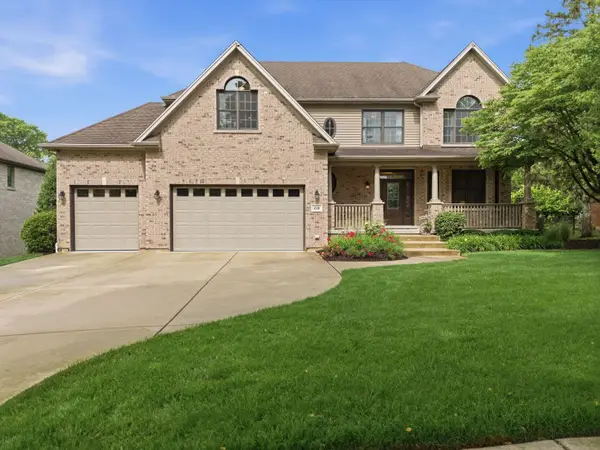 1018 S Ahrens Avenue, Lombard, IL 60148