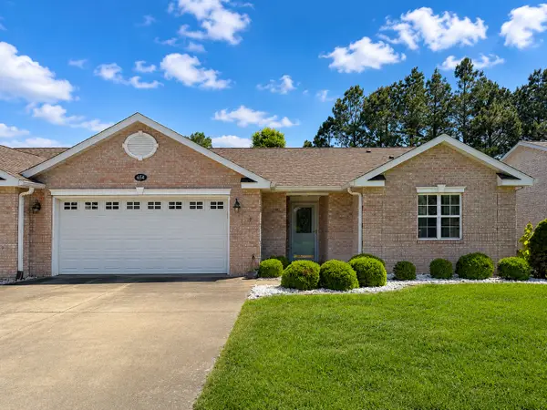 654 Lake Harbor Drive, Marion, IL 62959