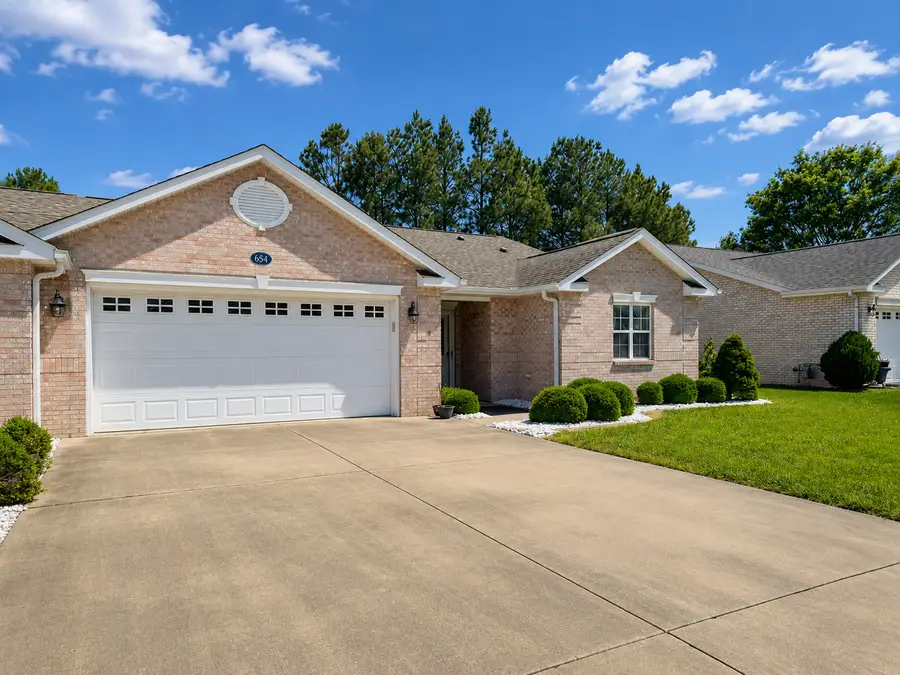 654 Lake Harbor Drive, Marion, IL 62959 - #2