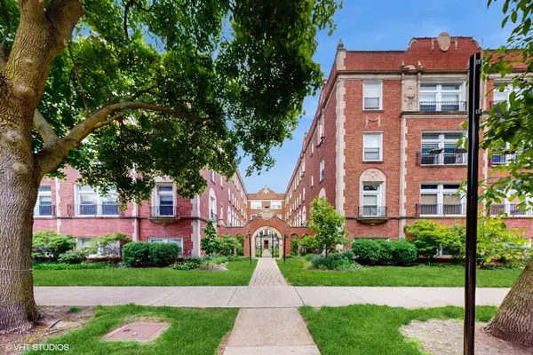 1546 W Sherwin Avenue #2N, Chicago, IL 60626