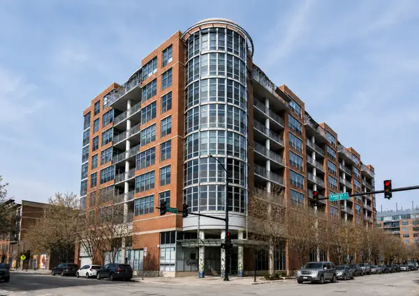 1200 W Monroe Street #901, Chicago, IL 60607