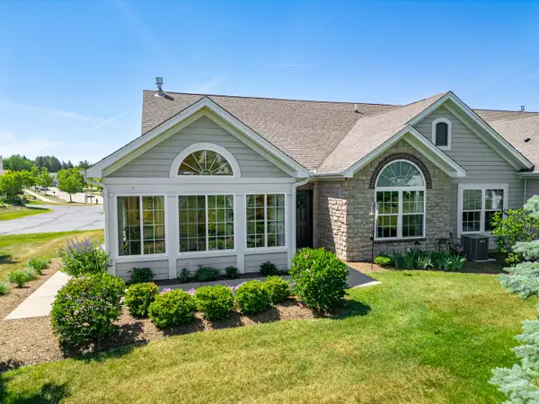 638 Handel Lane, Woodstock, IL 60098