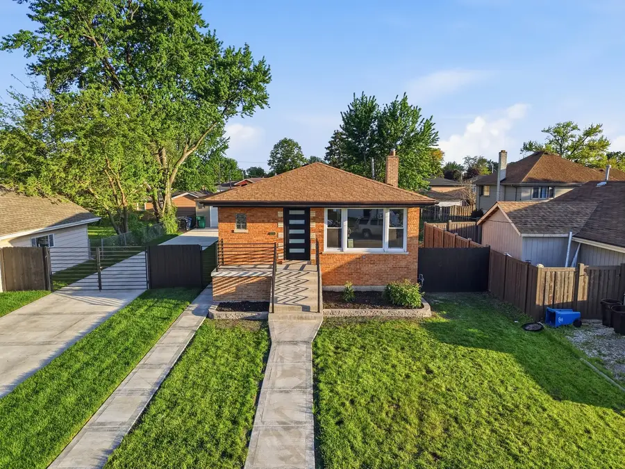 5733 W 83rd Place, Burbank, IL 60459 - #2