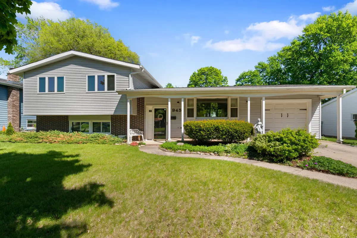 945 Nottingham Lane, Crystal Lake, IL 60014 - #1