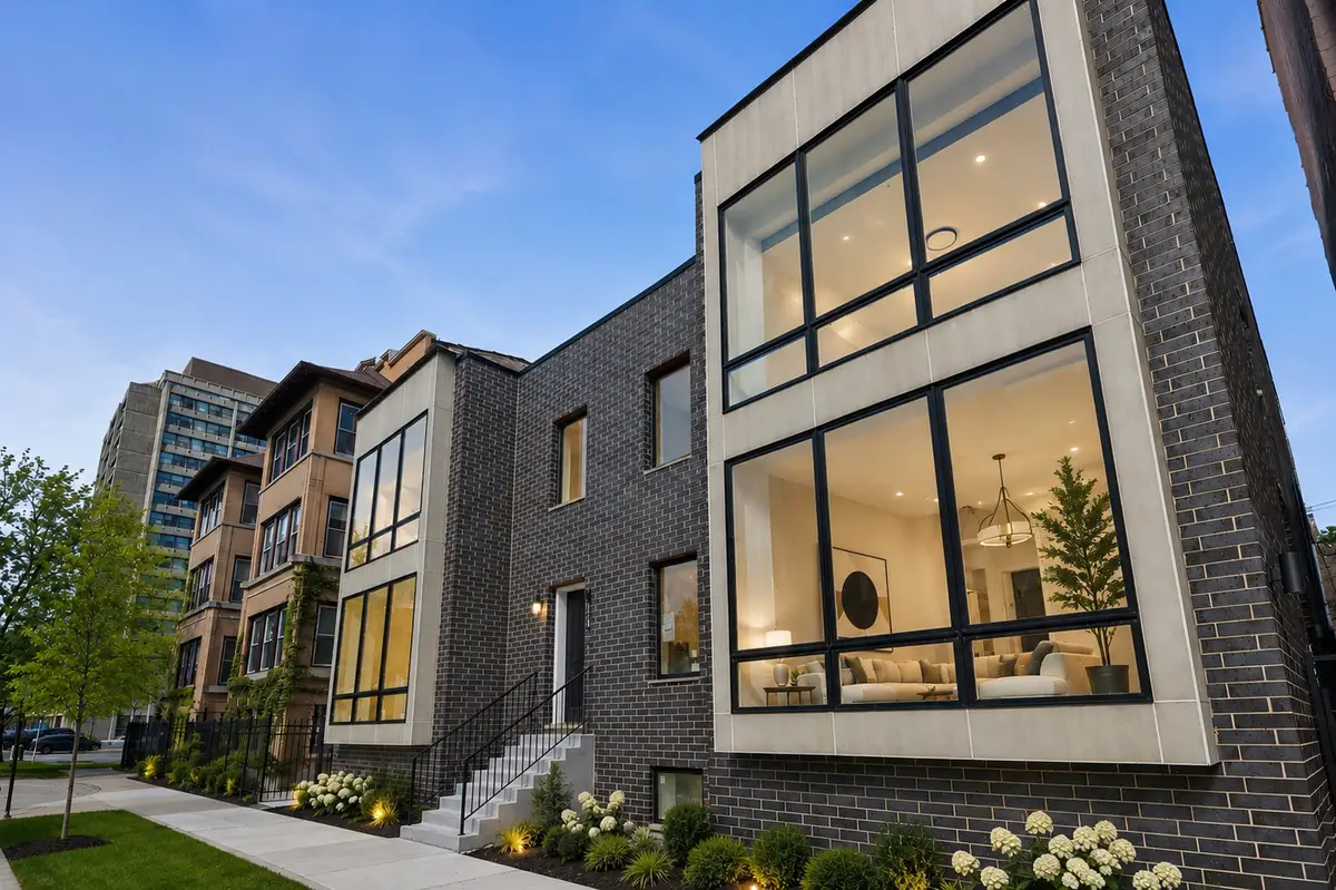 4717 S Ingleside Avenue, Chicago, IL 60615 - #1