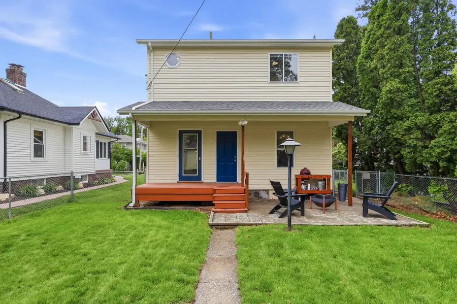 2810 Middle Road, Davenport, IA 52803 - #3