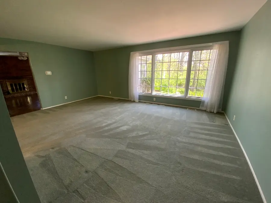 660 Juniper Circle, Algonquin, IL 60102 - #2