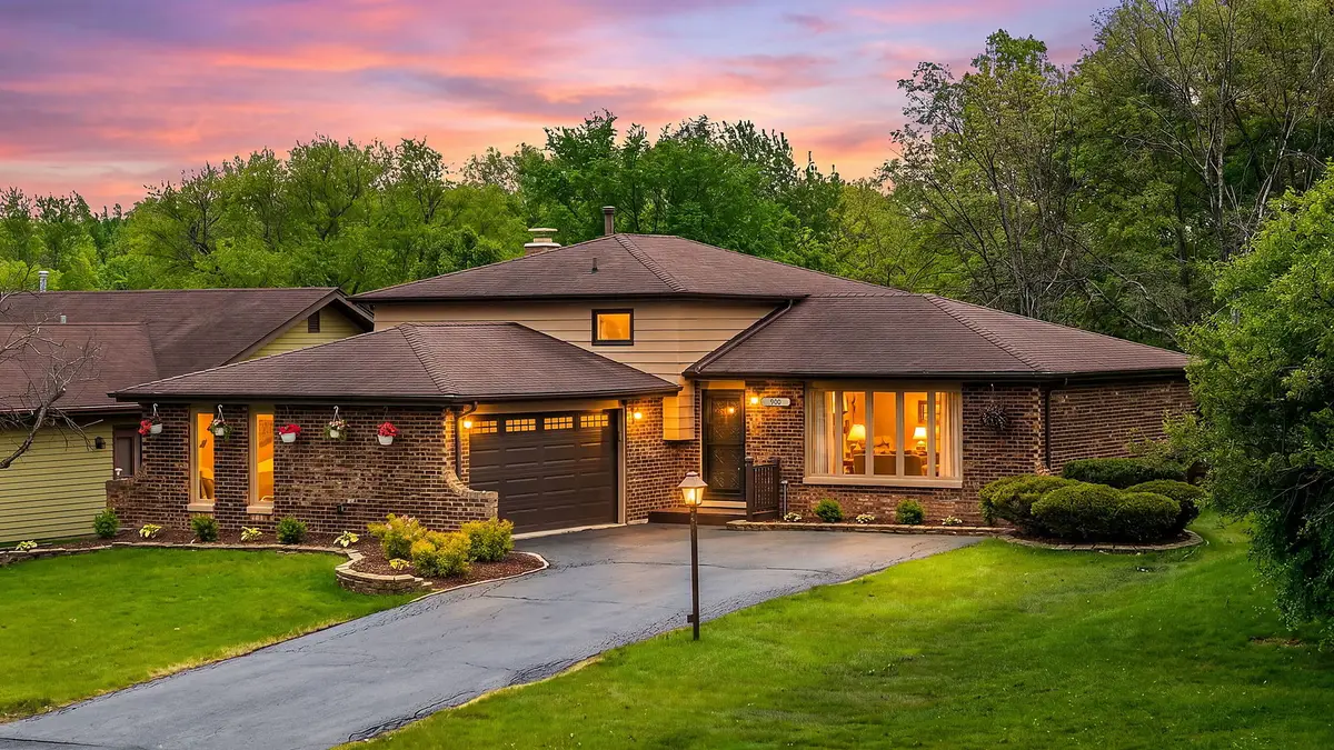 900 Carol Lane, Crete, IL 60417 - #1