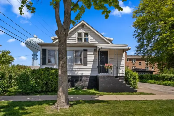 8434 W 50th Street, McCook, IL 60525