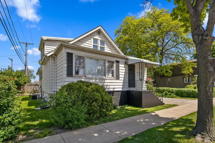 8434 W 50th Street, McCook, IL 60525 - #2