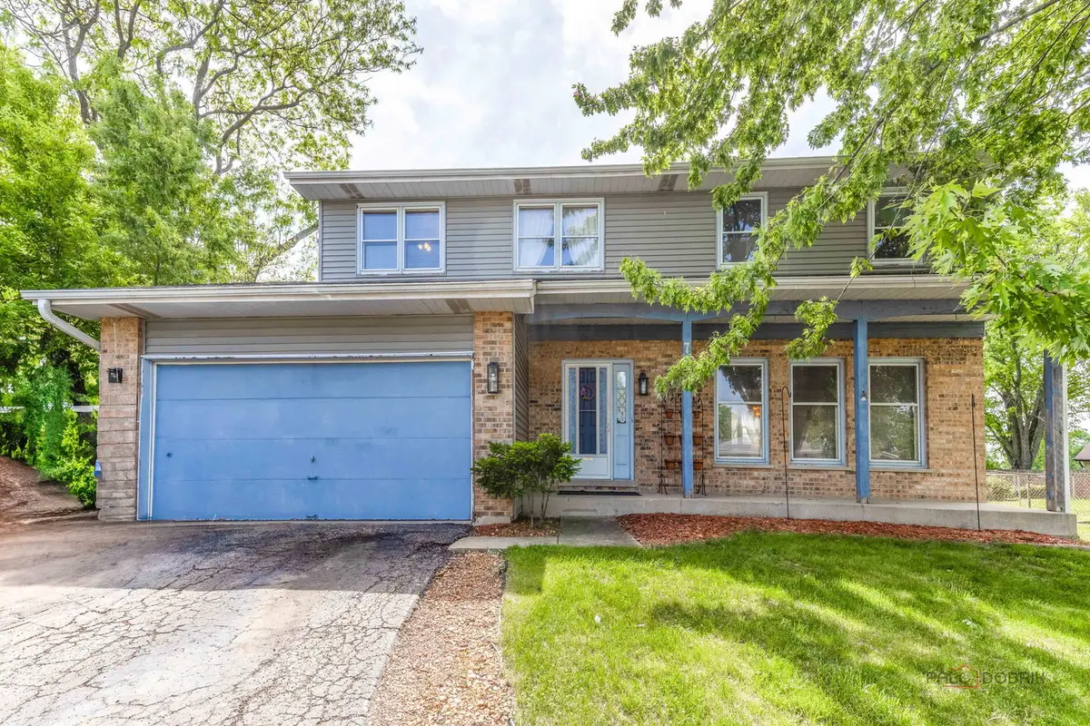 793 Santa Fe Court, Carol Stream, IL 60188 - #1