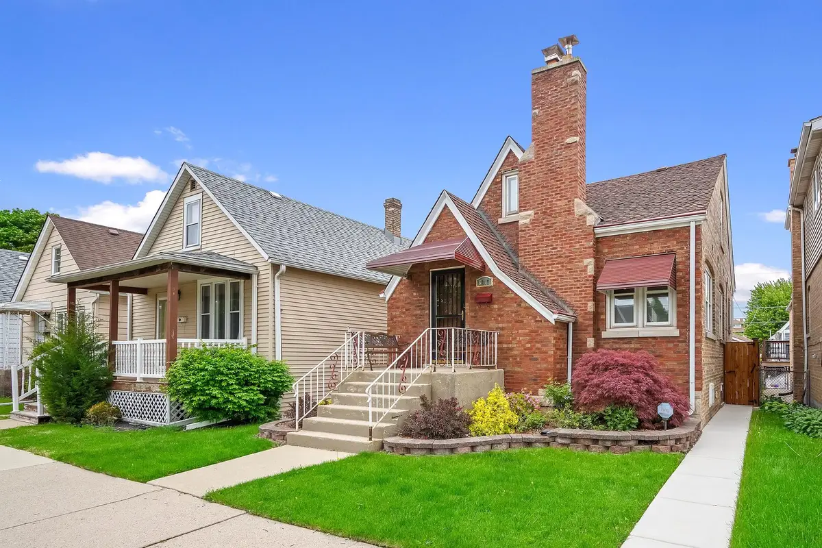 6217 S Mason Avenue, Chicago, IL 60638 - #1