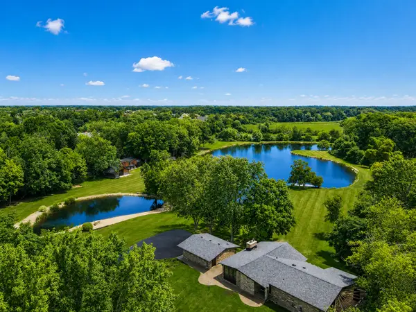 330 S Barrington Road, Barrington, IL 60010