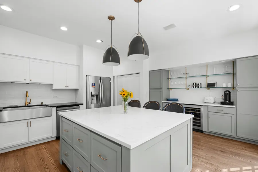 2650 N Southport Avenue #F, Chicago, IL 60614 - #3