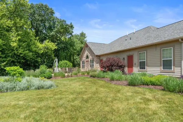 2036 Olmstead Drive, Woodstock, IL 60098