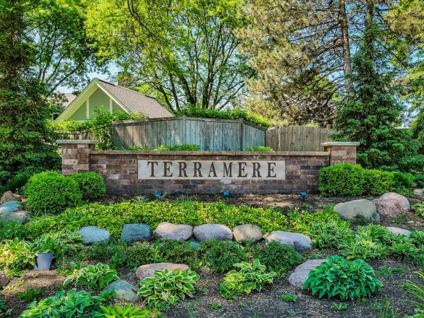 312 W Brampton Lane, Arlington Heights, IL 60004