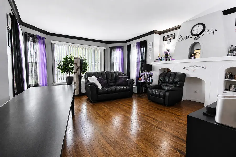 8047 S Hermitage Avenue, Chicago, IL 60620 - #2
