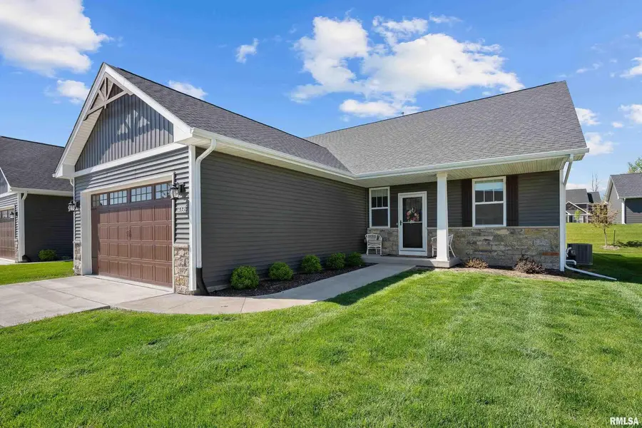 3098 Mary Leigh Drive, Bettendorf, IA 52722 - #3