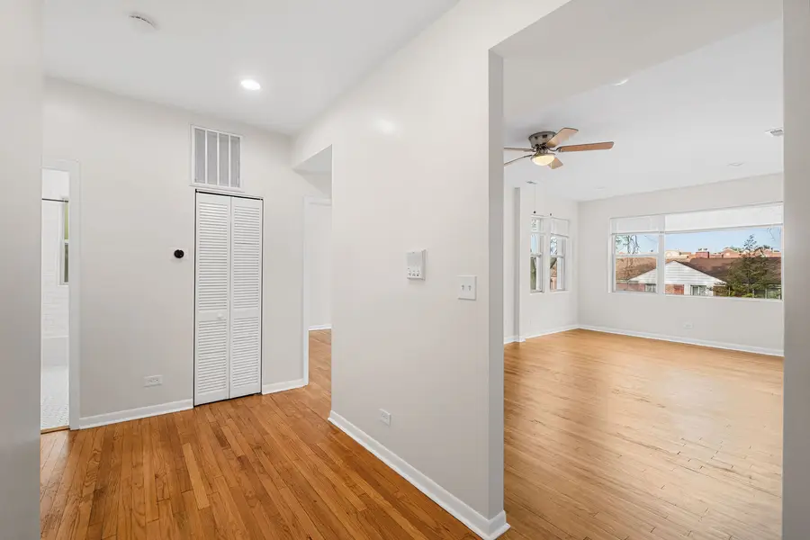 4859 N Harding Avenue #2, Chicago, IL 60625 - #3