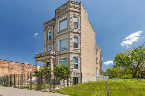 5319 S Indiana Avenue, Chicago, IL 60615