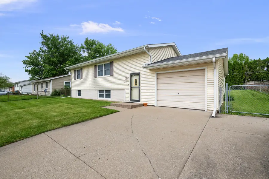 118 E Lamphere Drive, Blue Grass, IA 52726 - #3