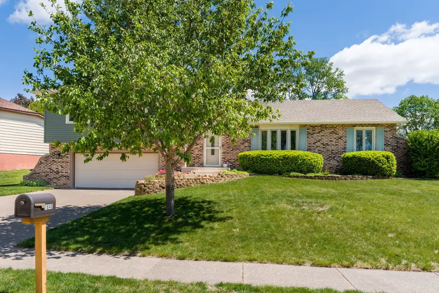 1640 Queens Drive, Bettendorf, IA 52722 - #2