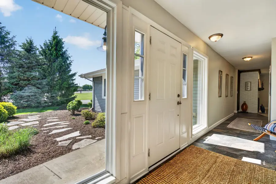 223 Willow Lane, Geneva, IL 60134 - #2