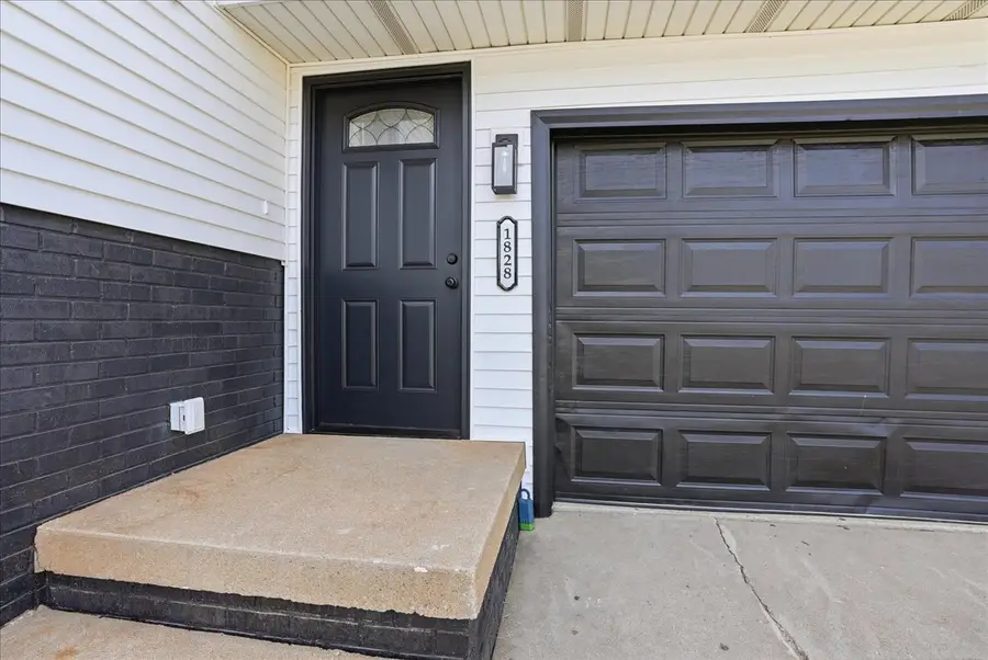 1828 Johnson Drive, Normal, IL 61761 - #3