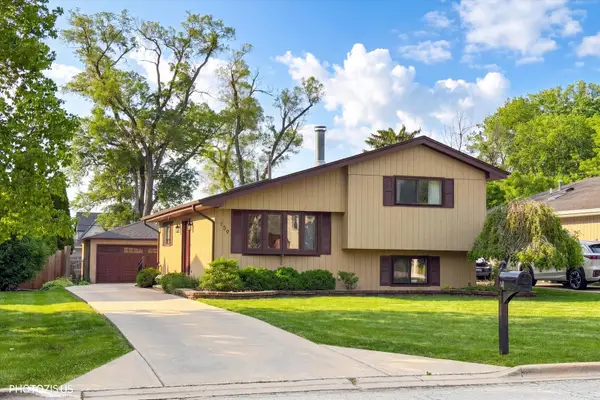 159 N Edgewood Avenue, Wood Dale, IL 60191