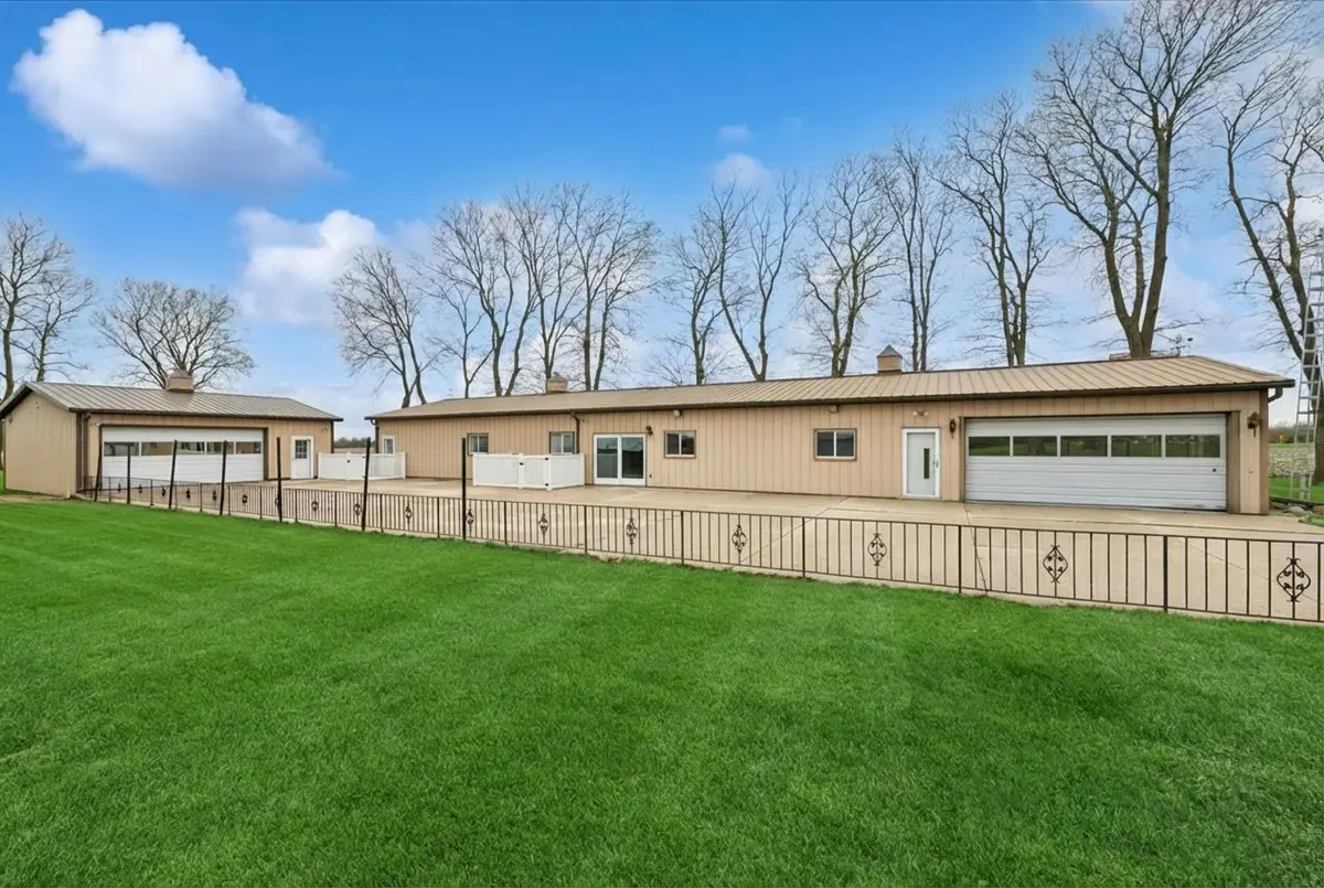 1430 N 30th Road, Ottawa, IL 61350 - #1
