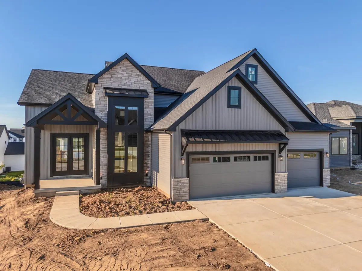 1103 Bell Grove Drive, Bloomington, IL 61705 - #1