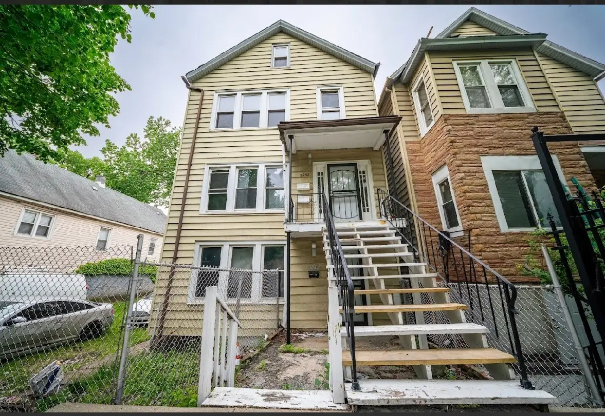 8942 S Baltimore Avenue, Chicago, IL 60617 - #1