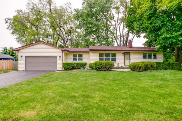 1284 Deerfield Place, Highland Park, IL 60035
