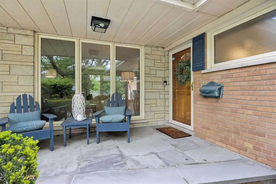 5313 Caroline Avenue, Western Springs, IL 60558 - #2