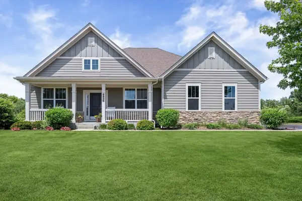 6535 Woodland Hills Drive, Lakewood, IL 60014