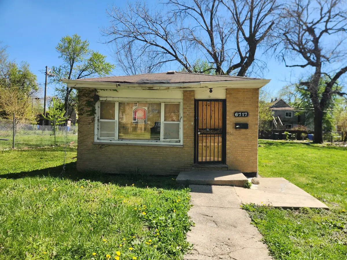 6717 S Rhodes Avenue, Chicago, IL 60637 - #1