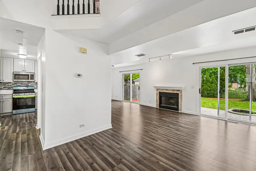 183 W Algonquin Road, Des Plaines, IL 60016 - #2