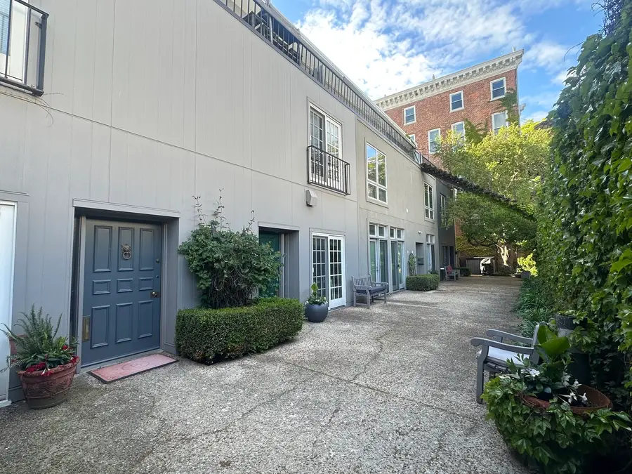 344 W Willow Street #A, Chicago, IL 60614 - #3