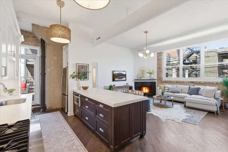 1158 W Armitage Avenue #206, Chicago, IL 60614 - #2