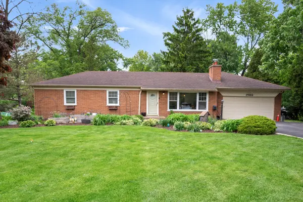 17W214 W Hillside Lane, Willowbrook, IL 60527