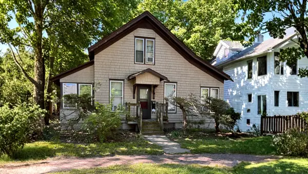 703 W High Street, Urbana, IL 61801