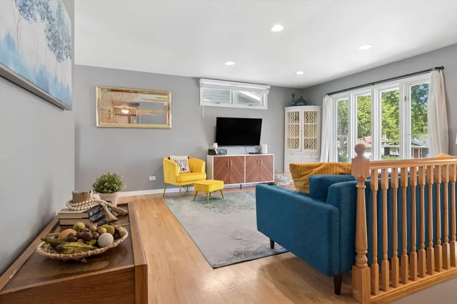 1018 Dawes Avenue, Wheaton, IL 60189 - #2
