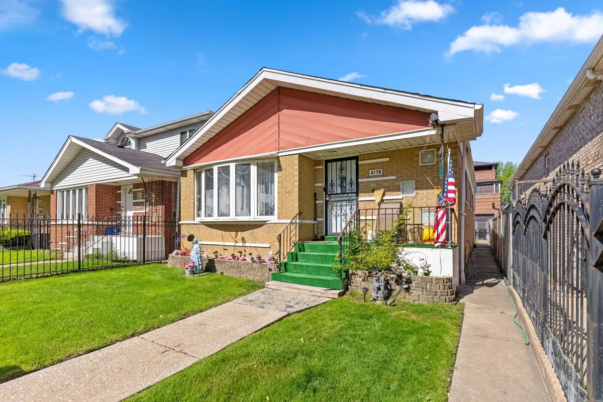 4178 S Wallace Street, Chicago, IL 60609 - #1