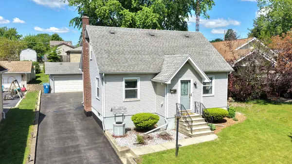 1609 N Hickory Street, Crest Hill, IL 60403