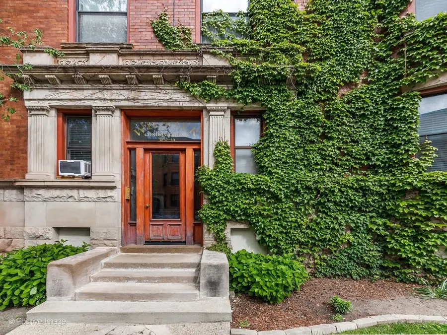 3839 N Wilton Avenue #1, Chicago, IL 60613 - #2