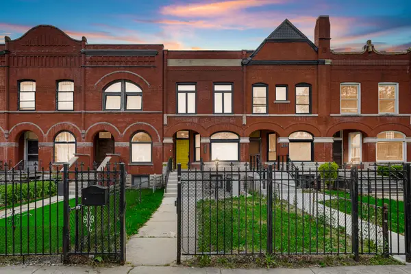 4114 S Ellis Avenue, Chicago, IL 60653